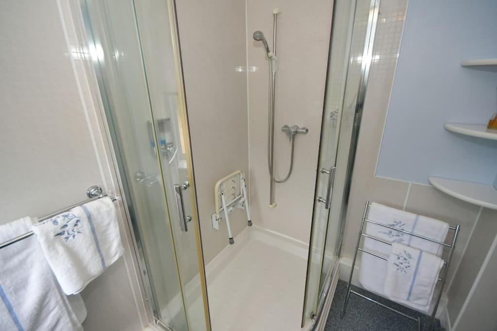 Little Hare Lodge - Spacious 2 Bedroom Attached Bungalow Woodhall Spa Zewnętrze zdjęcie