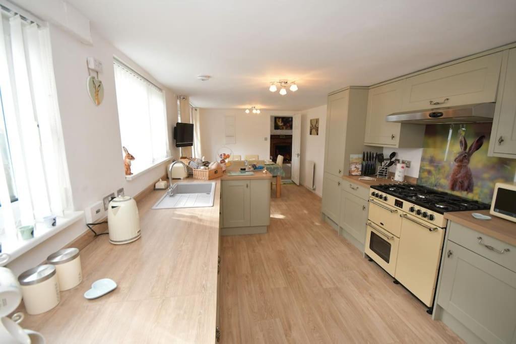 Little Hare Lodge - Spacious 2 Bedroom Attached Bungalow Woodhall Spa Zewnętrze zdjęcie