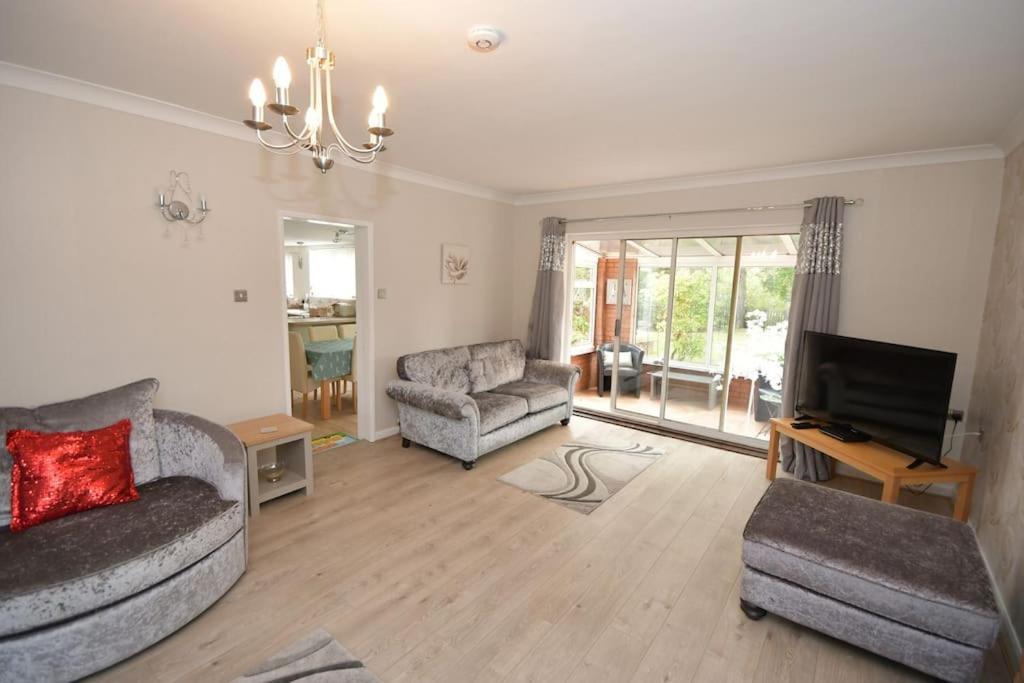 Little Hare Lodge - Spacious 2 Bedroom Attached Bungalow Woodhall Spa Zewnętrze zdjęcie