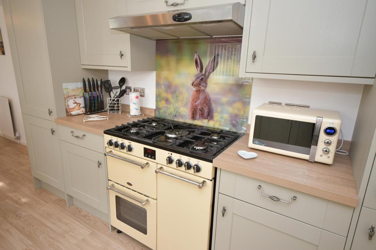 Little Hare Lodge - Spacious 2 Bedroom Attached Bungalow Woodhall Spa Zewnętrze zdjęcie